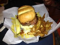 bwwburger1.jpg