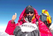 Mt-Everest-Aditya-Gupta.jpg Mt-Everest-Aditya-Gupta.jpg