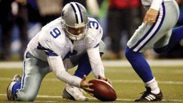 feature-tony-romo-botched-hold-martin-gramatica-field-goal.jpg