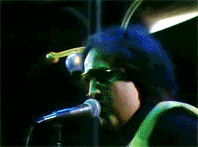 tumblr_lrc6x0wwvs1ql7g25o3_250.gif