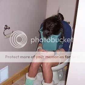 drunk_girl_puking_shitting.jpg