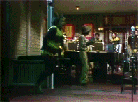 tumblr_lrc6x0wwvs1ql7g25o6_250.gif