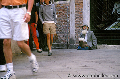 beggar-b-big.jpg