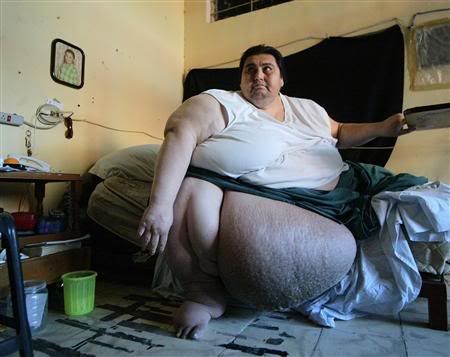 fat_dude_looking_sexy.jpg