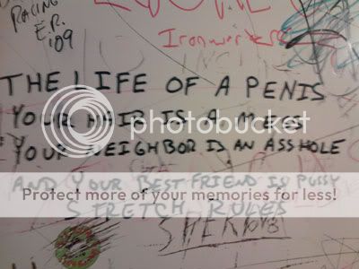 Funny-Bathroom-Graffiti-1444.jpg