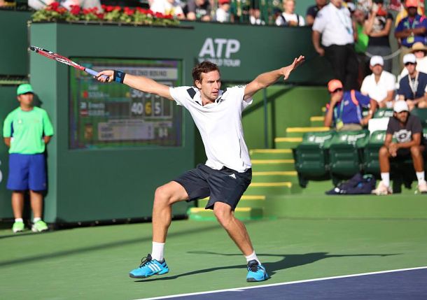 the-albatross-forehand.jpg