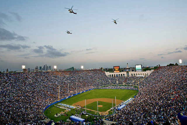 dodgers-red-sox-los-angeles-memorial-coliseum.png