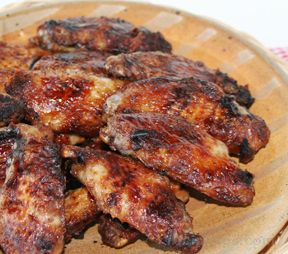 grilled_garlicky_chicken_wings.jpg