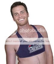 bradypittssuperbowl51.jpg