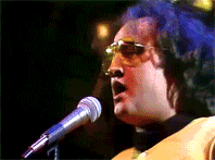 tumblr_lrc6x0wwvs1ql7g25o8_250.gif