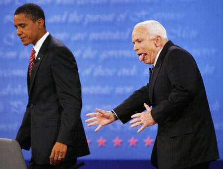 obama,%20mccain%20after%20last%20debate%2015o8xin.jpg