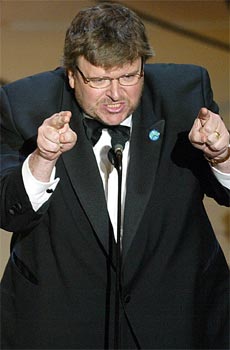 michael_moore_136995a.jpg