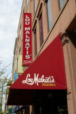 lou-malnatis-pizzeria-chicago-bfw.jpg