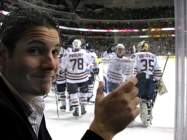 hockeygame102.jpg
