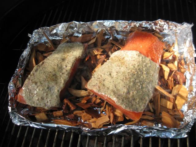 Salmonongrill-1.jpg