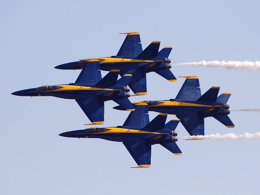 blue_angels_by_balto666-d46cp5e.jpg