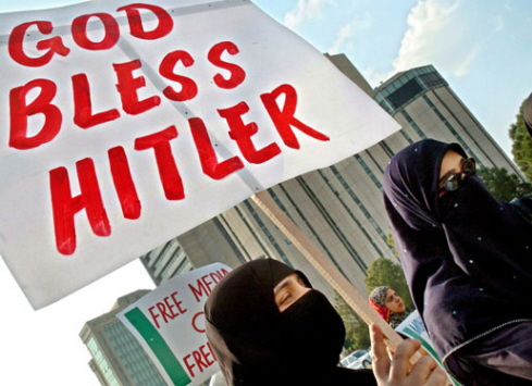 muslimcartoonprotestpakistan.jpg