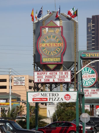 ellis-island-sign.jpg
