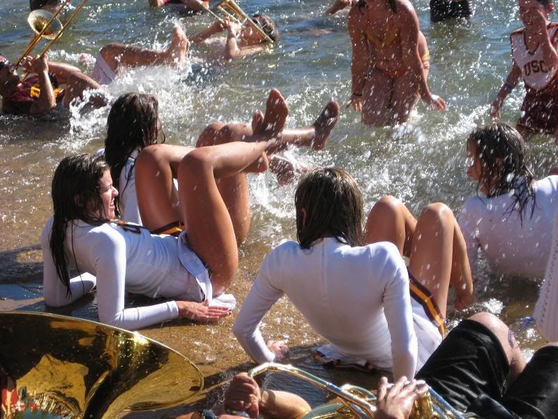 06WetSongGirls.jpg
